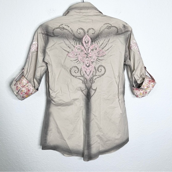 Roar Shirt Womens Small Button Up Embroidered Western Cowgirl Floral Cream Gray - Picture 3 of 8